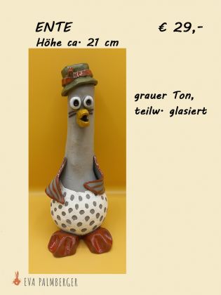Ente aus grauem Ton © Palmberger